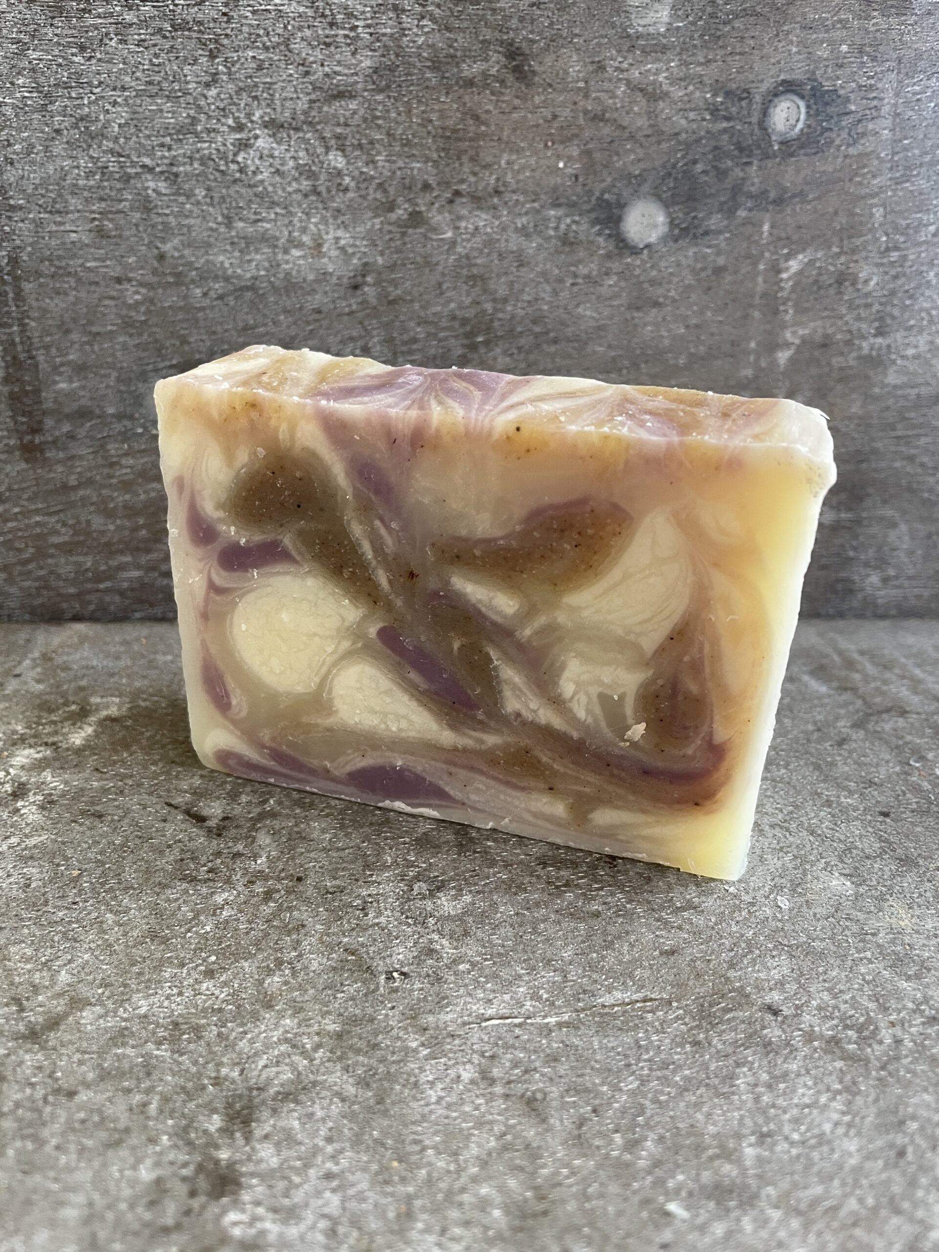 The Iliahi Royal Hawaiian Sandalwood Soap // choose from 2 oz or 4oz - Image 4